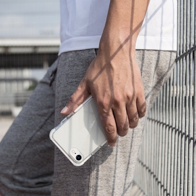 Uniq Combat case for iPhone 7 / 8 / SE 2020 / SE 2022 - white 1