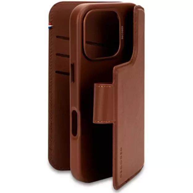 Decoded Leather Detachable Wallet MagSafe Case with Wallet for iPhone 16 Pro - Brown 2