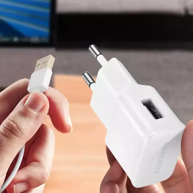 Samsung EP-TA200EWE USB-A 15W wall charger with EP-DR140AWE USB-A - USB-C cable (OOB Bulk - replacement packaging) - white 11