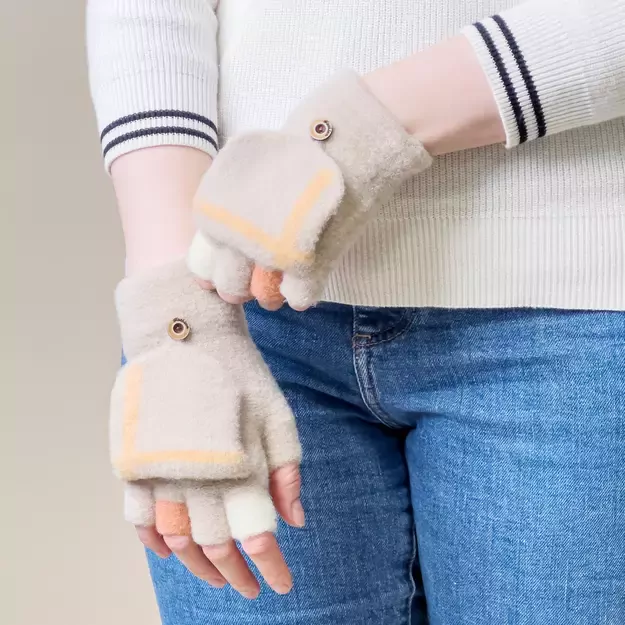 Women s/children s winter phone gloves - white 16