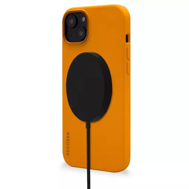 Decoded Silicone Case with MagSafe for iPhone 14 Plus - orange 11