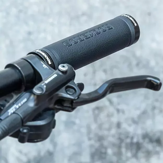 Rockbros 40210003001 microfiber bicycle handlebar grips - black 2