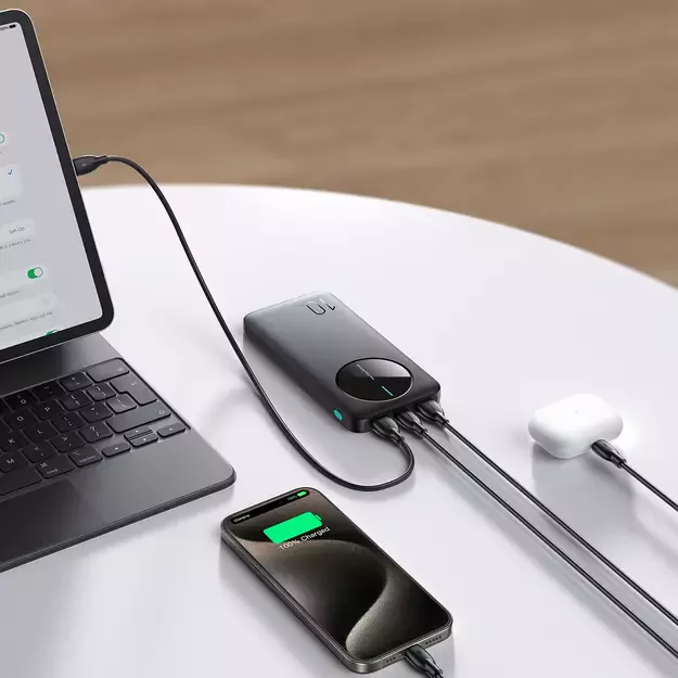 Powerbank Joyroom JR-PBF12 10000mAh 2.4A 2x USB-A 1x USB-C - black 9
