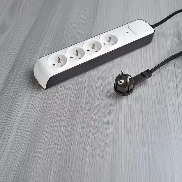 Hama Premium 4-Socket Surge Protector Strip 1.5m - White 5